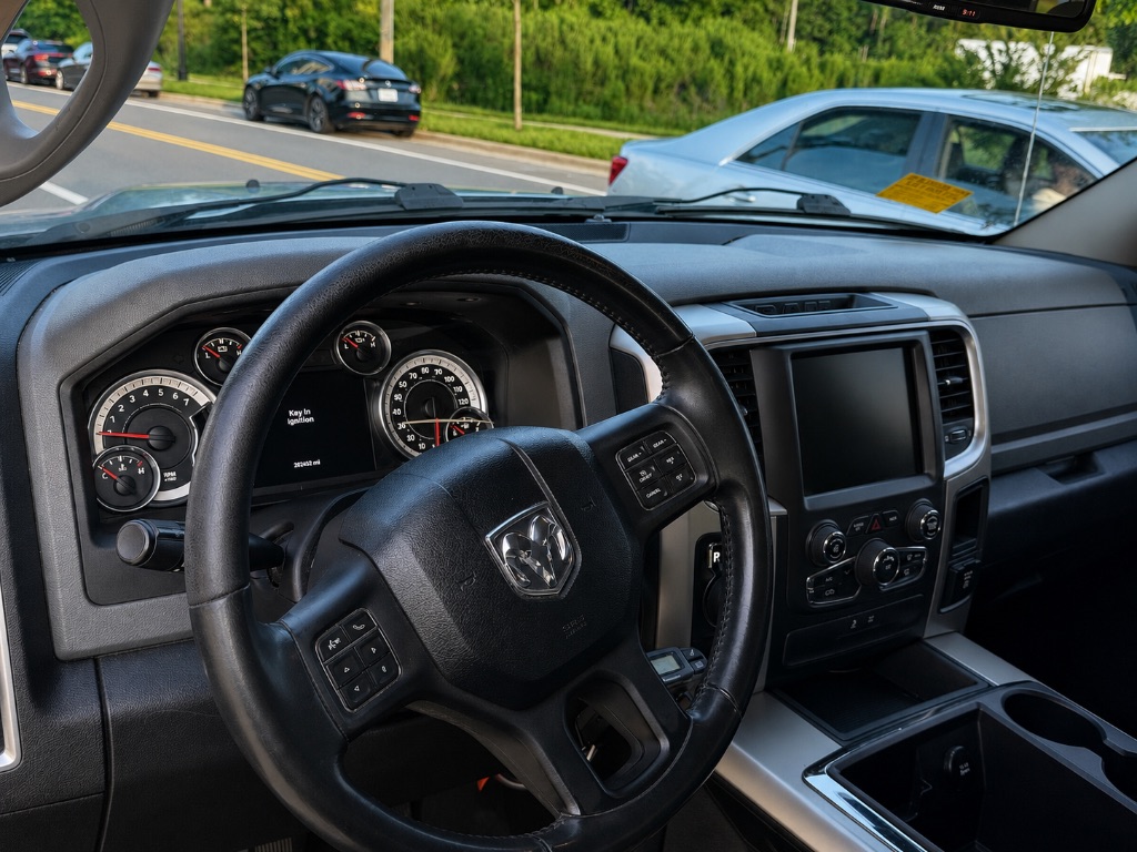 2013 RAM Ram 1500 Pickup SLT - Photo 10